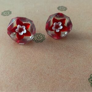 Vintage Lucite Floral Screw on Earrings